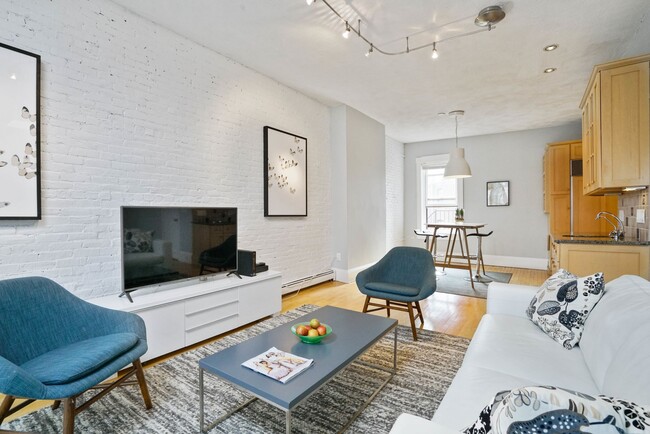 74 W Rutland Square in Boston, MA - Building Photo - Building Photo