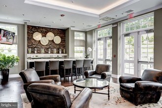 8121 River Rd-Unit -415 in Bethesda, MD - Building Photo - Building Photo