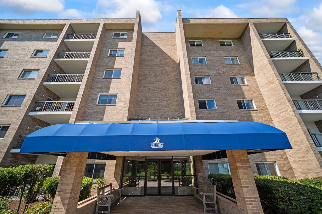 Eastbay at Weymouthport Apartments in Weymouth, MA