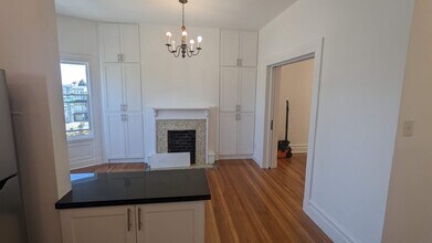 380 Dolores St in San Francisco, CA - Building Photo - Building Photo