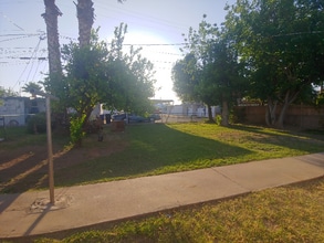 242 S Olive in Mesa, AZ - Building Photo - Building Photo