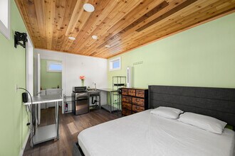 2653 Newton Ave in San Diego, CA - Building Photo - Building Photo