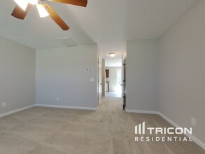 704 Cottoncloud Dr in Lebanon, TN - Building Photo - Building Photo