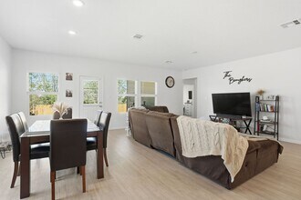 4935 Legacy Trl in Von Ormy, TX - Building Photo - Building Photo