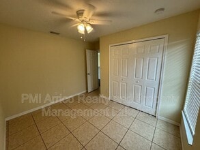 972 Lake Lure Loop E in Lakeland, FL - Foto de edificio - Building Photo