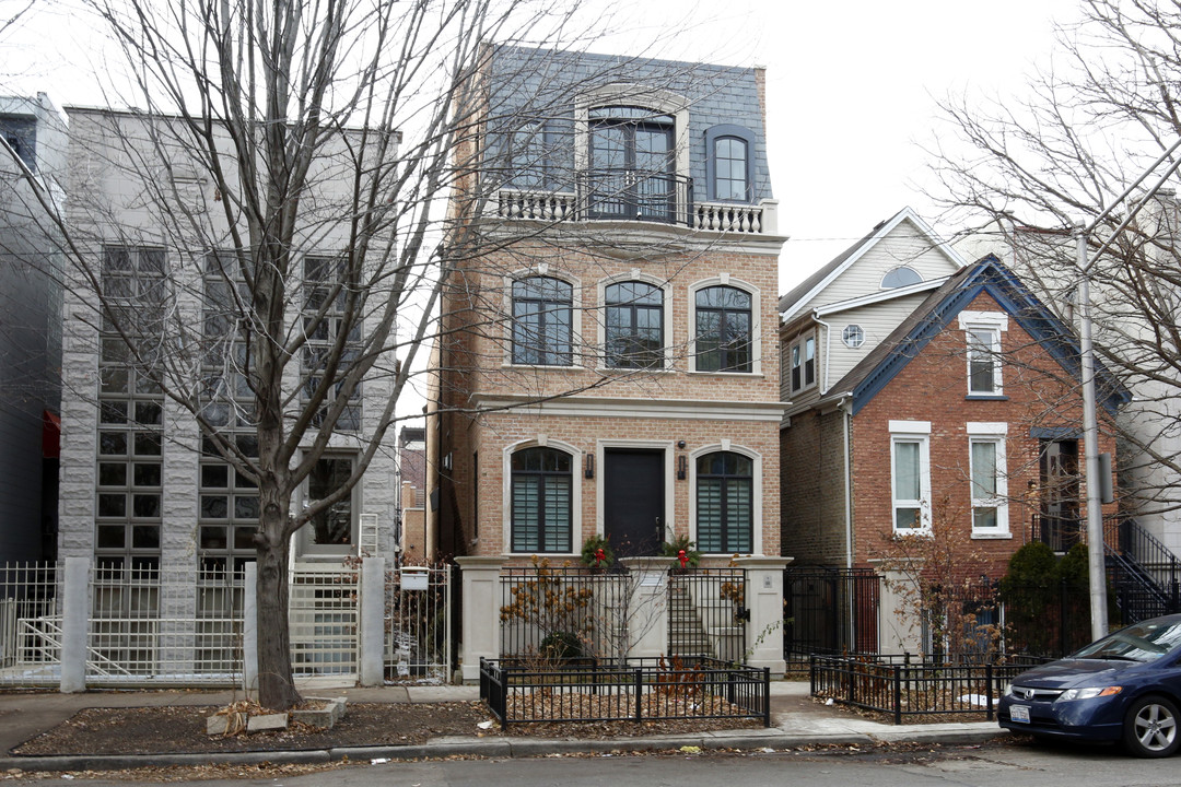 1320 N Leavitt St in Chicago, IL - Building Photo