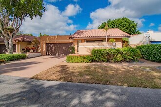 6805 Allegre Ct in Boca Raton, FL - Foto de edificio - Building Photo