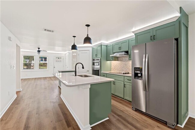 2245 Nelms Dr SW in Atlanta, GA - Building Photo - Building Photo