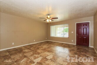 4309 W Ruth Ave in Glendale, AZ - Building Photo - Building Photo