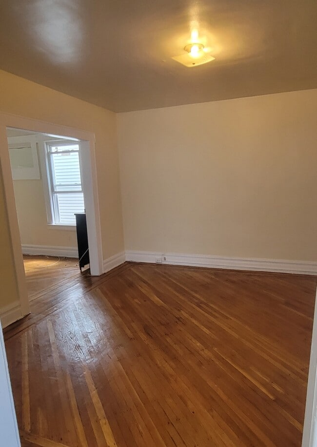 82 Smith St, Unit #2