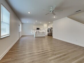 496 Pointe Dr in Dallas, GA - Foto de edificio - Building Photo