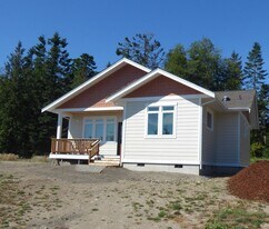 15093 Old Deception Mill Ln in Anacortes, WA - Building Photo