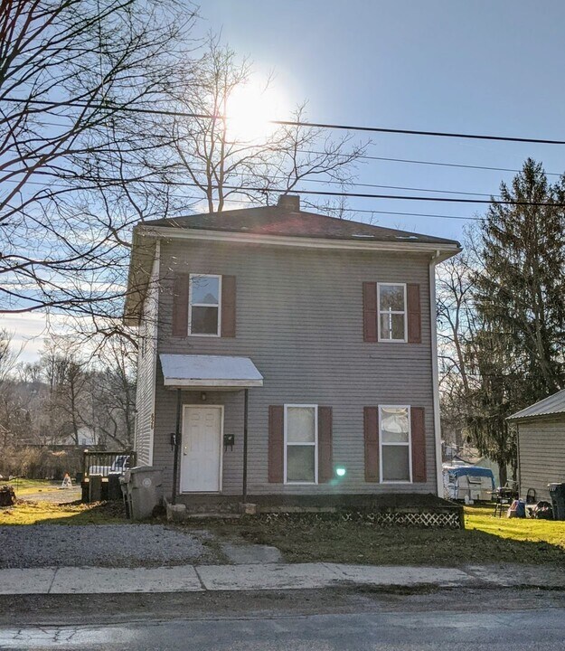 626 Washington St in Meadville, PA - Building Photo