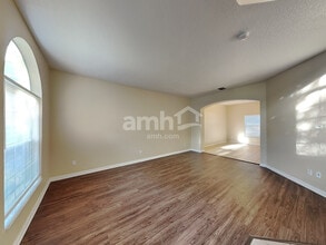 2065 Home Again Rd in Apopka, FL - Building Photo - Building Photo