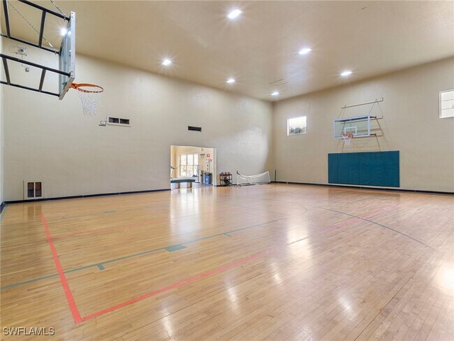 property at 11561 Villa Grand