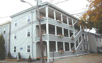 22 Carlton St in Salem, MA - Building Photo - Building Photo