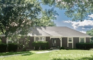 7800 Noland Rd in Lenexa, KS - Building Photo