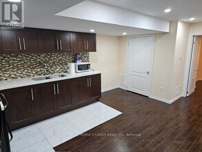 47 Seahorse Ave in Brampton, ON - Building Photo - Building Photo