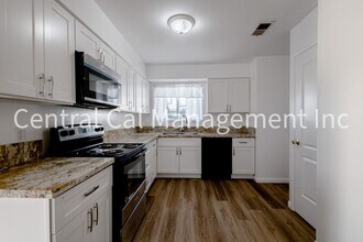 4621 Auburn St in Bakersfield, CA - Building Photo - Building Photo