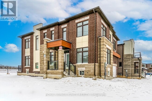 110 Cattail Cres in Hamilton, ON - Building Photo - Building Photo