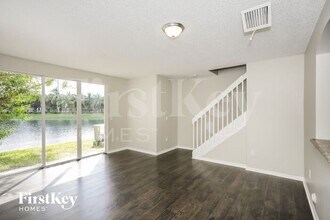 2349 NE 42nd Cir in Homestead, FL - Foto de edificio - Building Photo