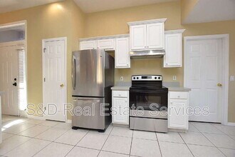 2426 Colonel Ford Dr in Lakeland, FL - Building Photo - Building Photo