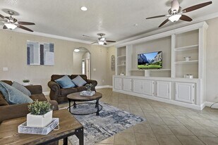 7559 Glen Mont Dr in San Antonio, TX - Building Photo