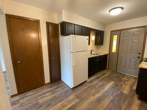 5693 Whispering Way in Loves Park, IL - Building Photo - Building Photo