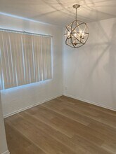 10920 Moorpark St in Los Angeles, CA - Building Photo - Building Photo