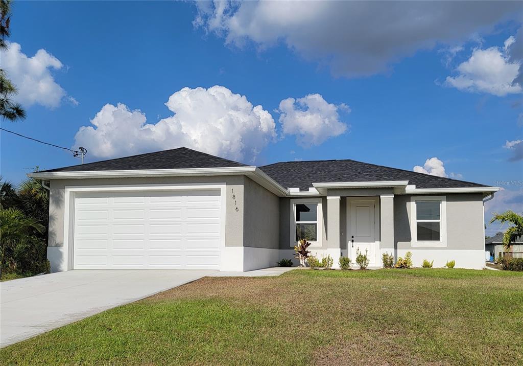 1816 Braddock Ave in North Port, FL - Building Photo