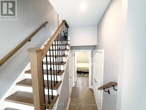 6679 Shelter Bay Rd in Mississauga, ON - Building Photo - Building Photo