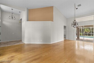 1040 Bay Harbor Dr in Englewood, FL - Building Photo - Building Photo