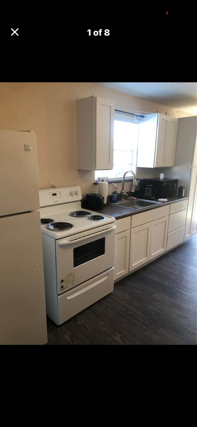 property at 1672 Windmill Rd