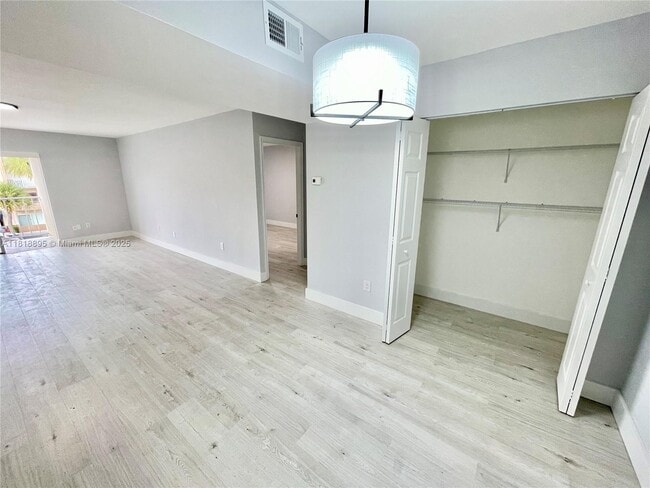 7777 SW 86th St in Miami, FL - Building Photo - Building Photo