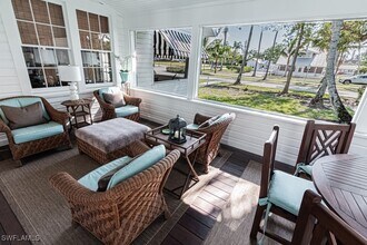187 Broad Ave S in Naples, FL - Building Photo - Building Photo