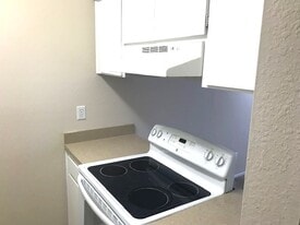 5145 SE 31st St, Unit D in Ocala, FL - Building Photo