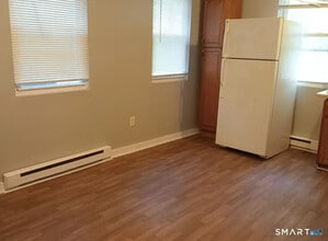 88 Olive St in Meriden, CT - Building Photo - Building Photo