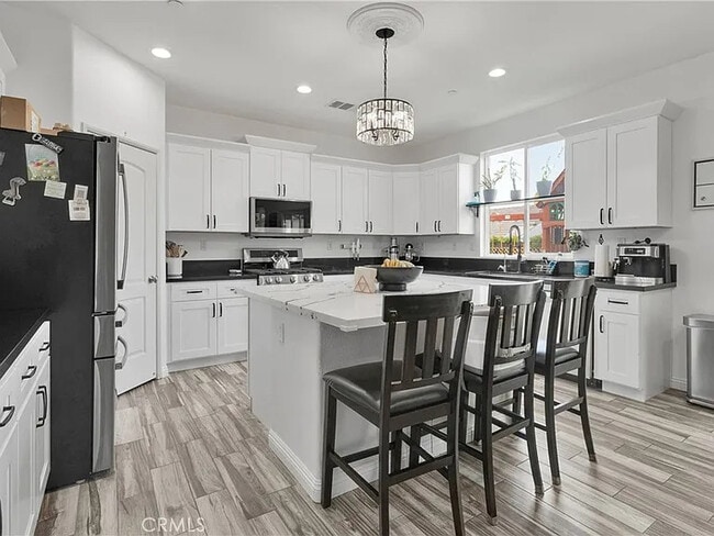 13458 Snowdrop Ct in Victorville, CA - Building Photo - Building Photo