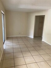 322 Black Oak Ct in Seffner, FL - Building Photo - Building Photo