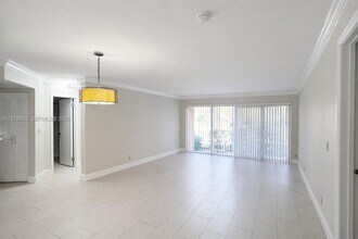 8851 Wiles Rd in Coral Springs, FL - Building Photo - Building Photo