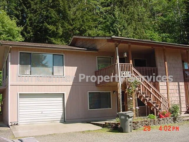 property at 1416 Hayes St