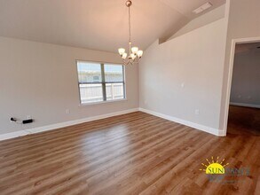 214 Baycliff Dr in Crestview, FL - Building Photo - Building Photo