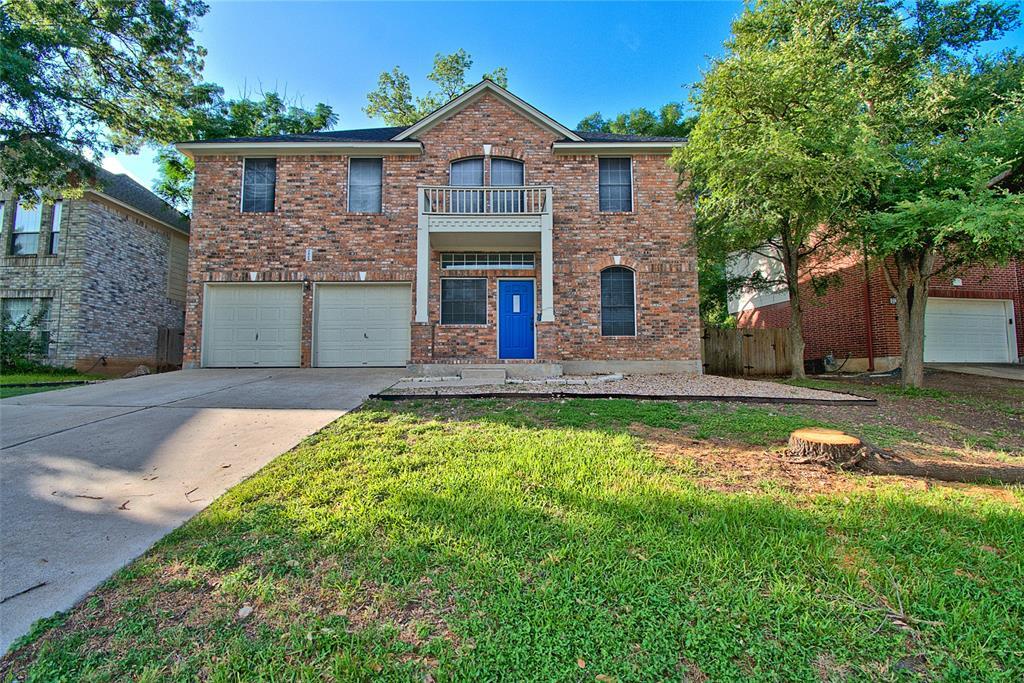 2423 Falcon Dr in Round Rock, TX - Foto de edificio