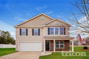 104 Shadow Woods Rd in Statesville, NC - Building Photo