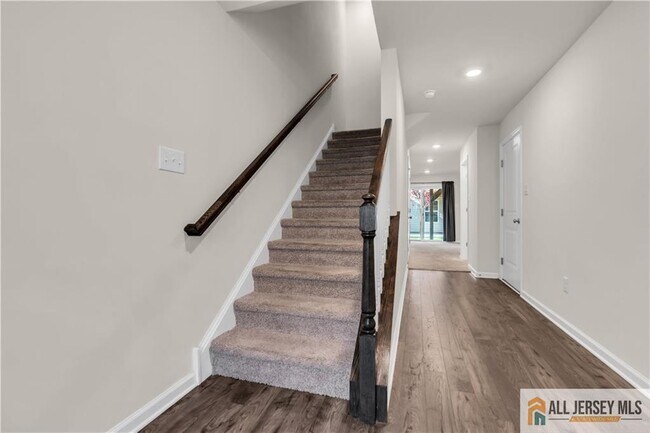 504 E International Rd in Monroe Township, NJ - Building Photo - Building Photo