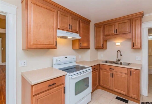 21 Stewart St in Amsterdam, NY - Building Photo - Building Photo
