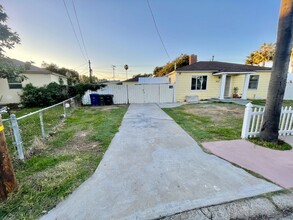 610 W Manor Dr in Chula Vista, CA - Foto de edificio - Building Photo