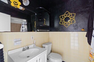 810 93rd St in Galveston, TX - Building Photo - Building Photo