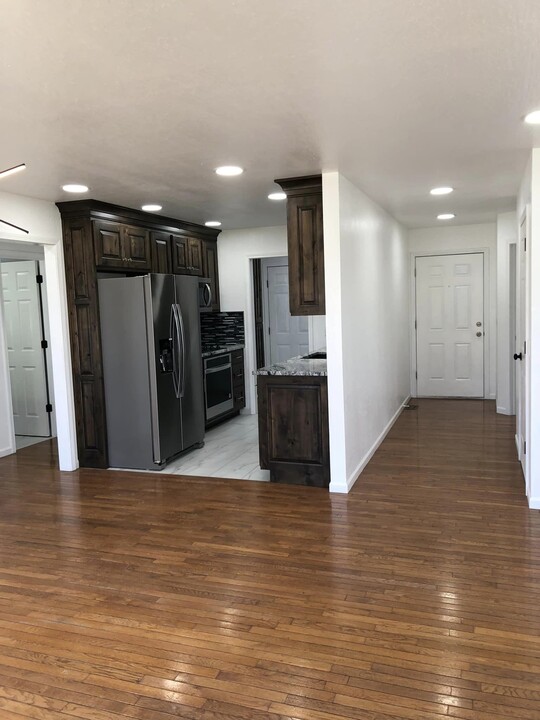 1507 N Engel Ave in Springfield, MO - Building Photo