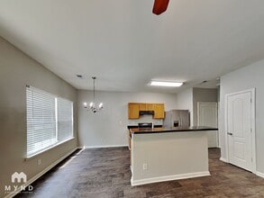 2877 Windsor Forrest Ct in Atlanta, GA - Foto de edificio - Building Photo